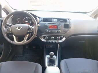 KIA Rio 2012 1.2  61kw 81 000km - 5