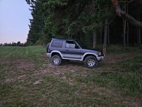 Mitsubishi pajero 2.5td - 5