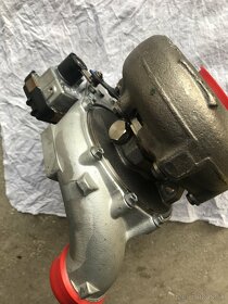 Nove komplet turbo na Mercedes motor 642 - 5