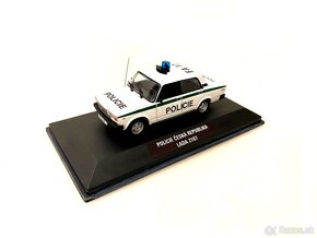 Modely LADA VAZ 2107 Policie 1:43 FOX18 - 5