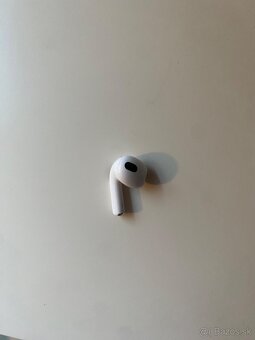 Airpods 3. Generácie - 5