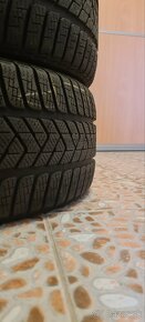 Pirelli Sottozero 3 255/40 R19 rok 24/22 - 5