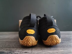 Vibram Fivefingers barefoot Bežecké dámske topánky V-Trek - - 5