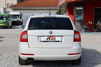 Škoda Octavia Combi 2.0 TDI CR DPF RS DSG - 5