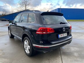 Volkswagen Touareg 3.0 TDI V6 4MOTION BMT Premium - 5