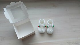 Štrikované papučky pre bábätko - 5