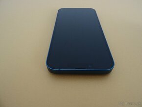 iPhone 13 128GB BLUE - ZÁRUKA 1 ROK - VELMI DOBRY STAV - 5