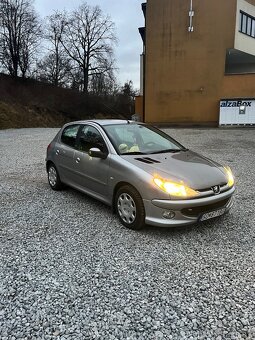 Peugeot 206 1.1 44kw Hatchback Benzín Manuál PLNE POJAZDNÉ - 5