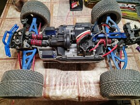 Traxxas e revo 1:8 - 5