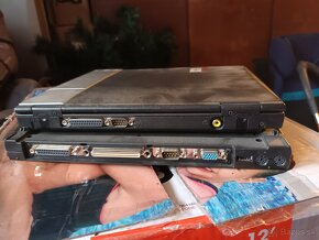 Laptop Compaq EVO N 400 C s dokovacou stanicou - 5