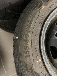 Fabia r13 zimné pneu stav ako nové 155/60r13 - 5