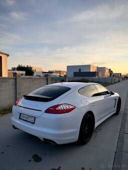 Porsche Panamera - 5