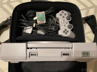 Sony Playstation 1 - model: SCPH-9002 PS1 - chip - 5