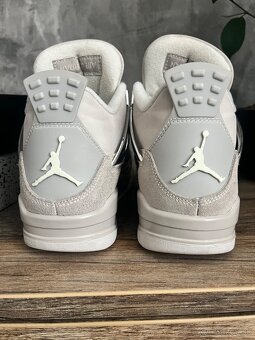 Jordan 4 Retro - 5