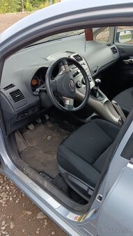 Toyota Auris 1.6 benzin 91 kw - 5