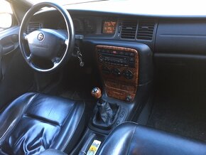 Predám opel vectra B 2,5 V6 - 5