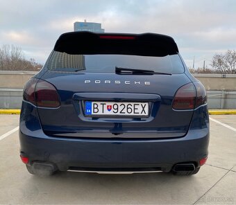 Porsche Cayenne - 5