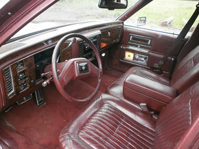 Cadillac Brougham 1991 - 5