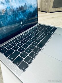 Macbook Pro 13" 2018 TouchBar Space Gray - 5