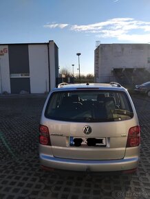 Volkswagen touran 1.9 TDI Diesel rok výroby 2009 - 5