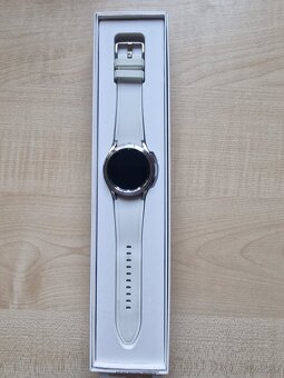 Samsung Galaxy Whatch4 classic - 5