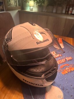 Schuberth - 5