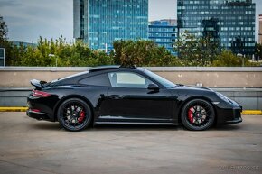 Porsche 911 Coupé - 5