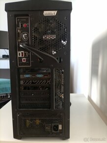 Ryzen 7 3700X/16GB RAM/AMD Radeon RX 6700 (10 GB) - 5