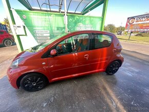 Toyota Aygo 2012 1.0 na predaj - 5