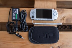 Sony PSP 2004 clear 64 GB - 5