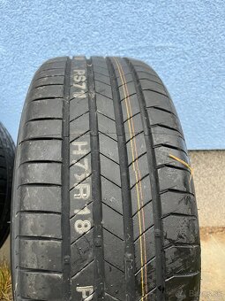 Kumho ecsta 215/55 R18 - 5