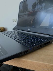 Predam notebook Acer Aspire 7 - 5