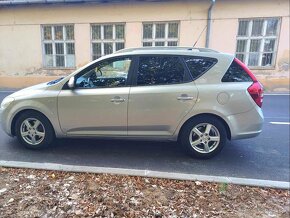 Predám Kia Cee'd Combi 1.6 Crdi 85kw r.v.2008 - 5