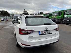 Škoda Superb 2.0 TDI DSG - 5