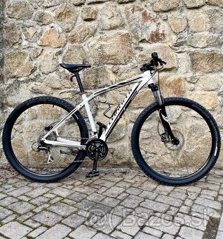 Specialized Rockhopper 29” L - 5