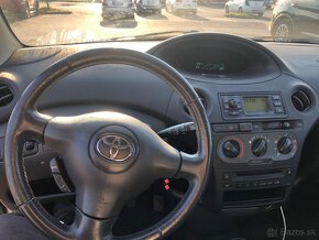 Toyota Yaris 1,0 VVT-i, 2005 - 5