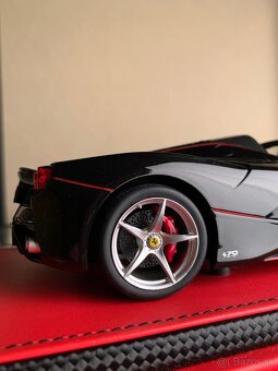 Ferrari LaFerrari Spider 1/18 MR Collection - 5