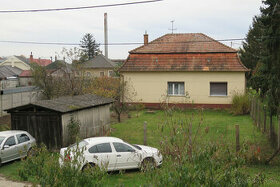 Rodinný dom s veľkým pozemkom na lukratívnom mieste - 5