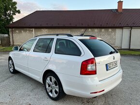 Skoda Octavia 2.0 TDI style edition r.v 2012 xenon navi - 5