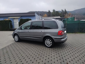 Volkswagen Sharan 1,9 TDI 4x4 7- miestne Business - 5