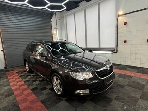 Škoda Superb Combi 2.0 TDI CR DSG - 5