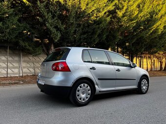 Volkswagen Golf 5 - 5