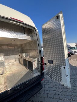 Obytná dodávka VW CRAFTER 2.5TDI 120kw MT6 - 5