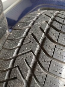 Predam 2ks zimne 185/55 r15 pirelli - 5