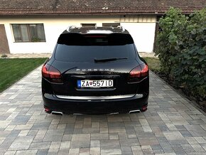 PORSCHE CAYENNE 3,0 GTS - 5