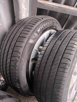 4ks alu disky orig. Škoda 5x112 R17 pneu 6mm 205/55 r17 - 5