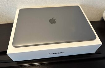 Apple MacBook Pro M2 - 5