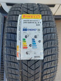 245/35R19 Zimné Pirelli Sottozero RFT - 5