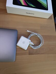 Predám MacBook Pro 13-inch (Model A2338, 2020) - 5