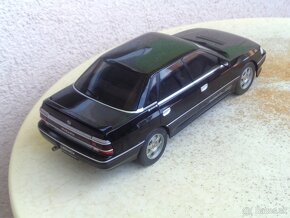 1:18 Subaru Legacy RS - 5